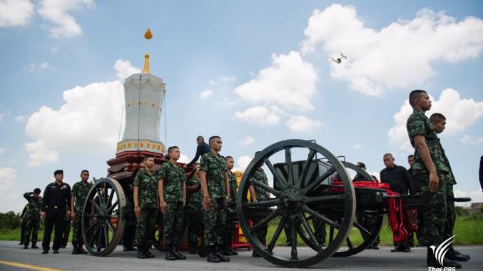"กรมสรรพาวุธทหารบก" ซ้อมฉุดชักราชรถในพระราชพิธีถวายพระเพลิงพระบรมศพ