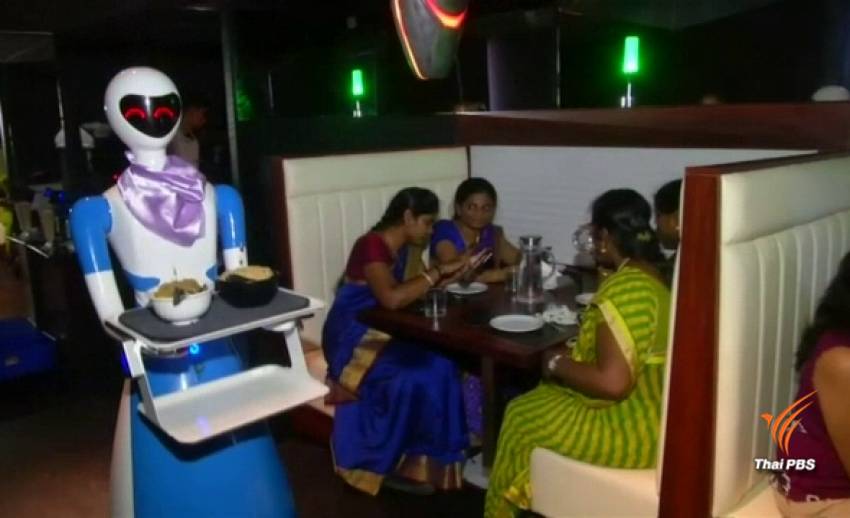 ร้านอาหารอินเดีย ใช้หุ่นยนต์เสิร์ฟอาหารแทนคน