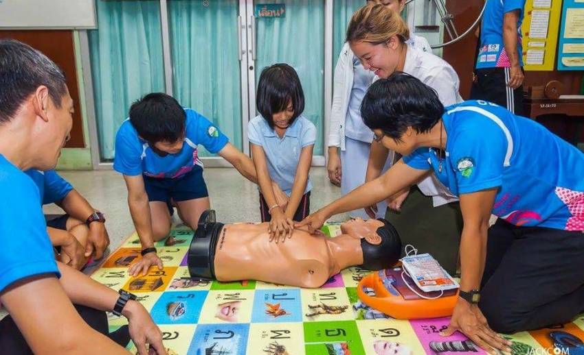 ถ้าจะช่วย "คนช็อก" ต่อหน้าต่อตา ต้องไปเรียนทำ CPR ที่ไหน ? 