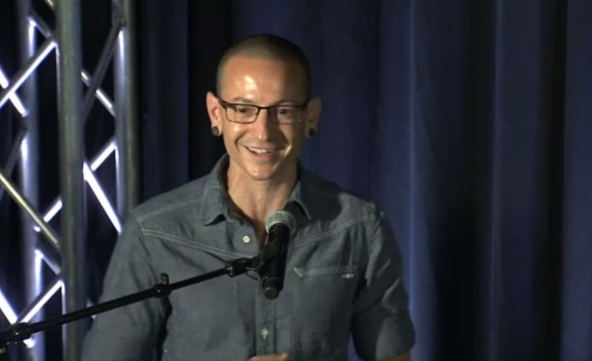 ช็อควงการเพลงโลก นักร้องนำ "Linkin Park" เสียชีวิตจากการฆ่าตัวตาย