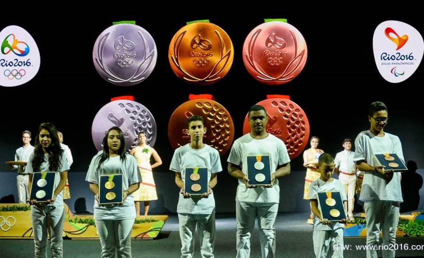 "บราซิล" เปิดตัวเหรียญโอลิมปิก-พาราลิมปิก 2016