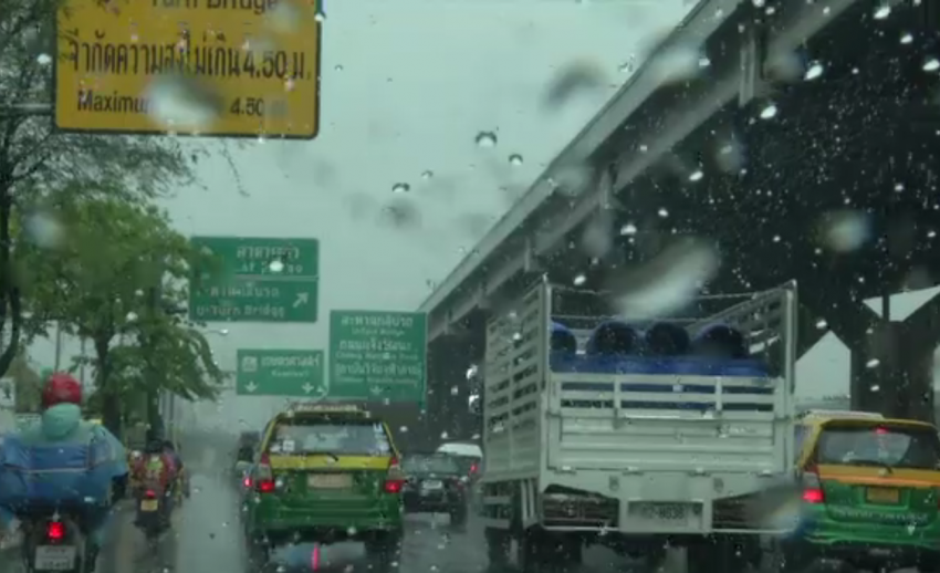 กรมอุตุนิยมวิทยาชี้เริ่มเข้าฤดูฝน-ปริมาณฝนตกเฉลี่ยมากกว่าปีก่อนเล็กน้อย