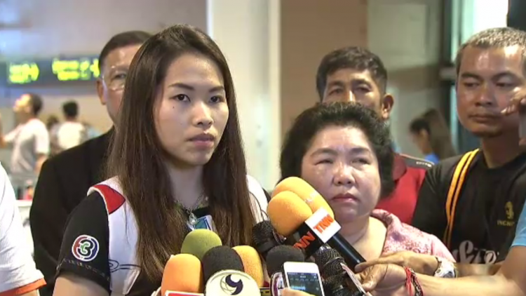 "รัชนก" เดินทางกลับถึงไทย-ยืนยันไม่ผิดหวังตกรอบชิงเเชมป์เอเชีย