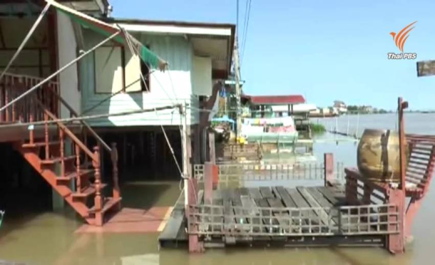 ชุมชนท้ายเกาะปทุมธานีปรับตัวอยู่กับน้ำ หลังท่วมนานกว่า 3 สัปดาห์