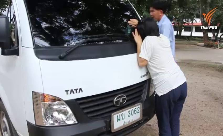ระทึกช่วยดช.ขวบเศษ ย่าเผลอทิ้งไว้ในรถลำพัง ช่างทำกุญแจรุดช่วยรอดหวุดหวิด