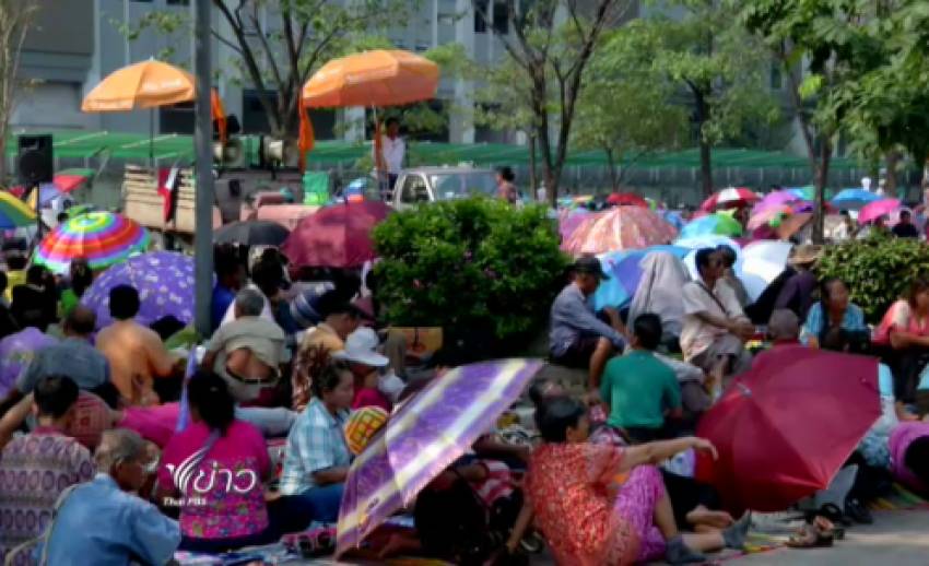 เครือข่ายเกษตรกรชุมนุมร้องโอนหนี้ไปกองทุนฟื้นฟูและพัฒนาเกษตรกร