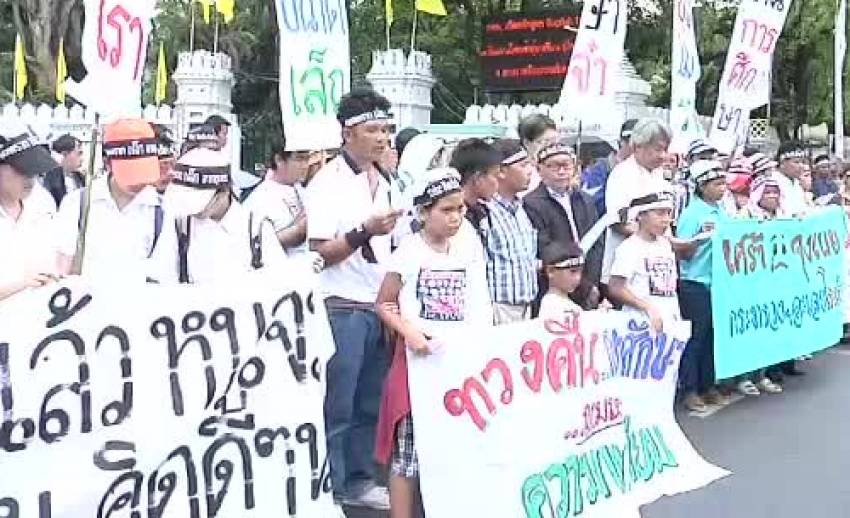 รมว.ศธ.ลงนามรับรอง คณะกรรมการร่วมพิจารณาปัญหาโรงเรียนขนาดเล็ก