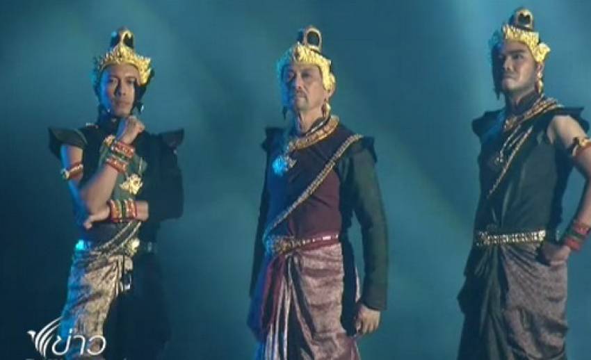 "ปลอดประสพ"ซ้อมการแสดง"เล่าขานตำนานเวียงกุมกาม"