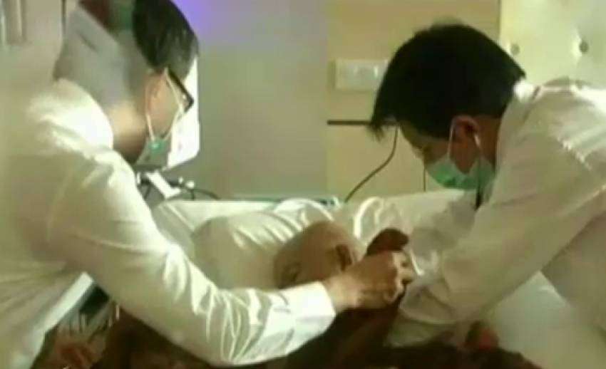 "หลวงพ่อคูณ" กลับรักษาตัวที่ร.พ.หมอเผยหลอดลมอักเสบ-ติดเชื้อทางเดินปัสสาวะ