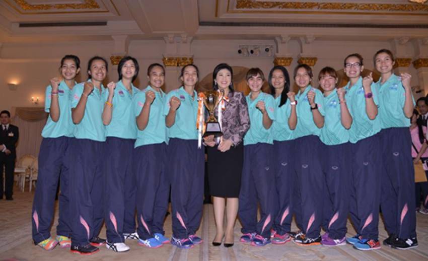 วอลเลย์ฯหญิงทีมชาติไทย พบนายกฯ หลังคว้าแชมป์เอเชีย-รับเงินอัดฉีด 2 ล้านบาท