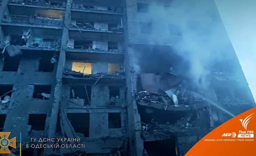 ロシアがオデッサの建物を攻撃し、少なくとも18人が死亡