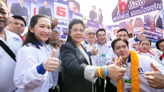 เลือกตั้ง 2562 : สีสันสมัคร ส.ส.วันแรก