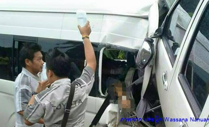 รถชนประสานงา จ.สุราษฎร์ธานี ทหารเรือเสียชีวิต 5 นาย