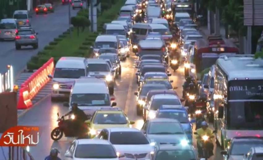 สภาพการจราจรวันทำการแรกหลังปิดสะพานข้ามแยกเกษตร-ถ.พหลโยธินบางช่วง