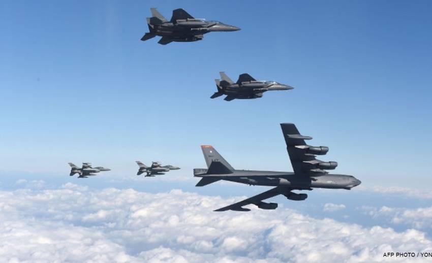 สหรัฐฯ ส่งเครื่องบินทิ้งระเบิด B-52 บินใกล้พรมแดนเกาหลีเหนือ
