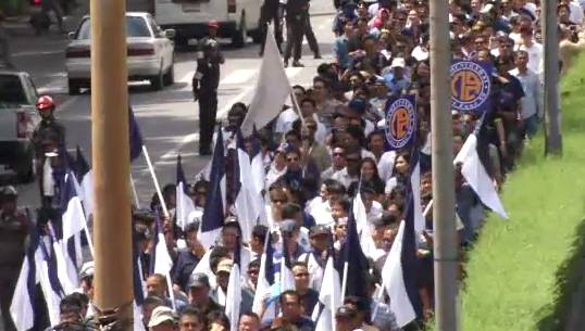 ศิษย์อุเทนถวาย ยืนหนังสือจุฬาฯ ร้องกรรมสิทธิ์ที่ดินพระราชทาน