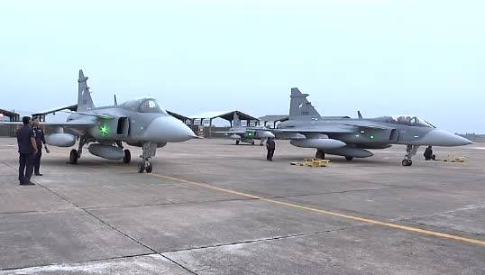 โฆษกกองทัพอากาศ ระบุฟ้าผ่าเครื่องบินกริพเพนเสียหายเล็กน้อย