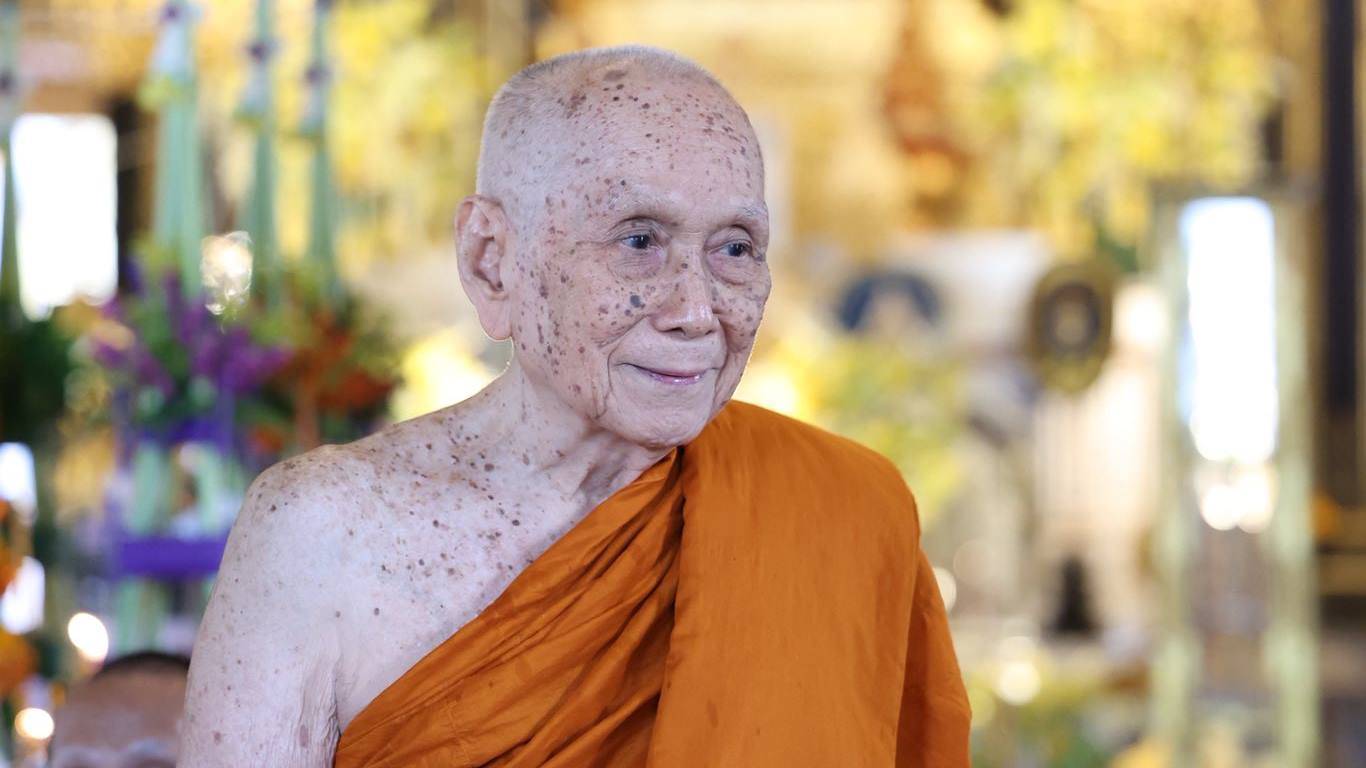 "ภูมิธรรม" เผย "สมเด็จพระสังฆราช" รับสั่งสังคายนากฎหมายสงฆ์