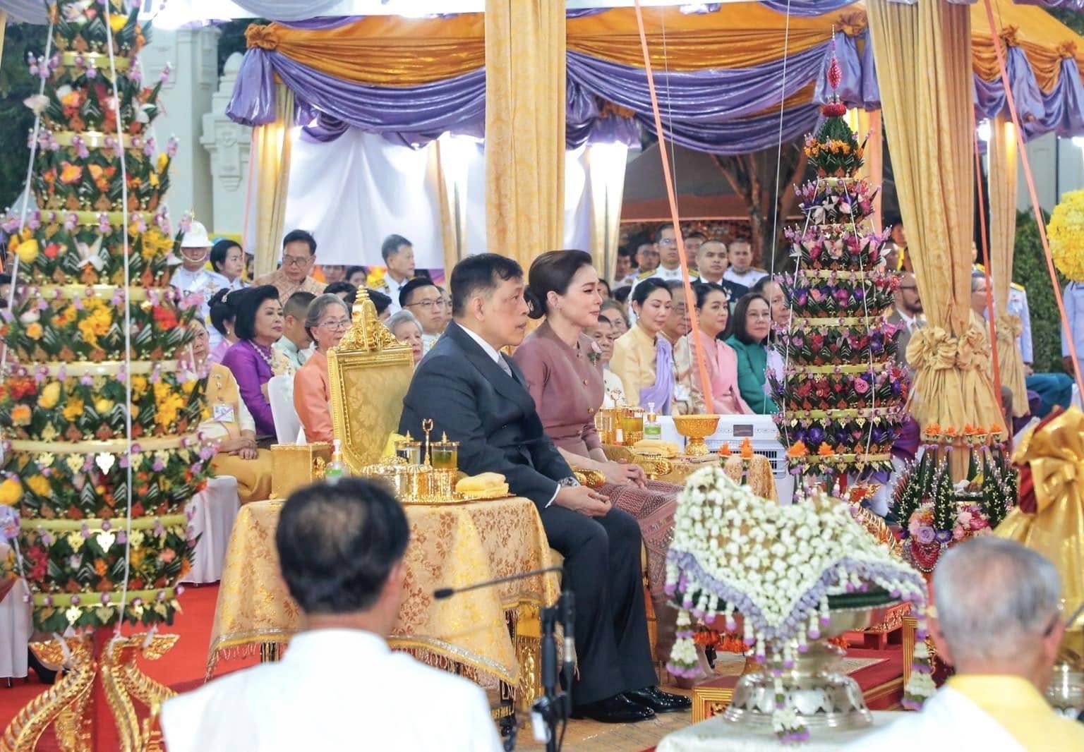 “ในหลวง-พระราชินี” เสด็จฯ พิธีบายศรีทูลพระขวัญ จ.เชียงใหม่