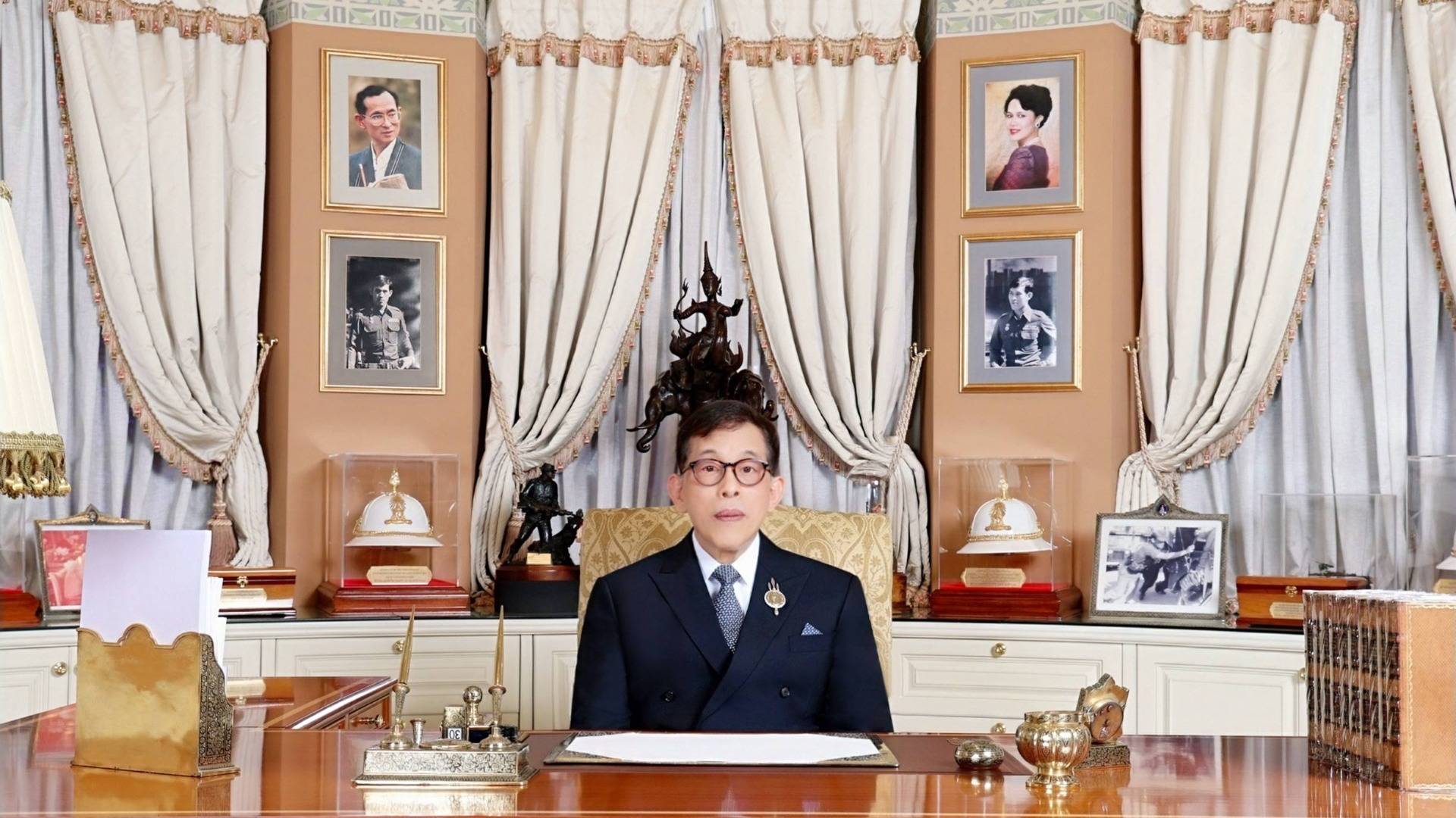 "ในหลวง" พระราชทานพรในโอกาสปีใหม่ 2568