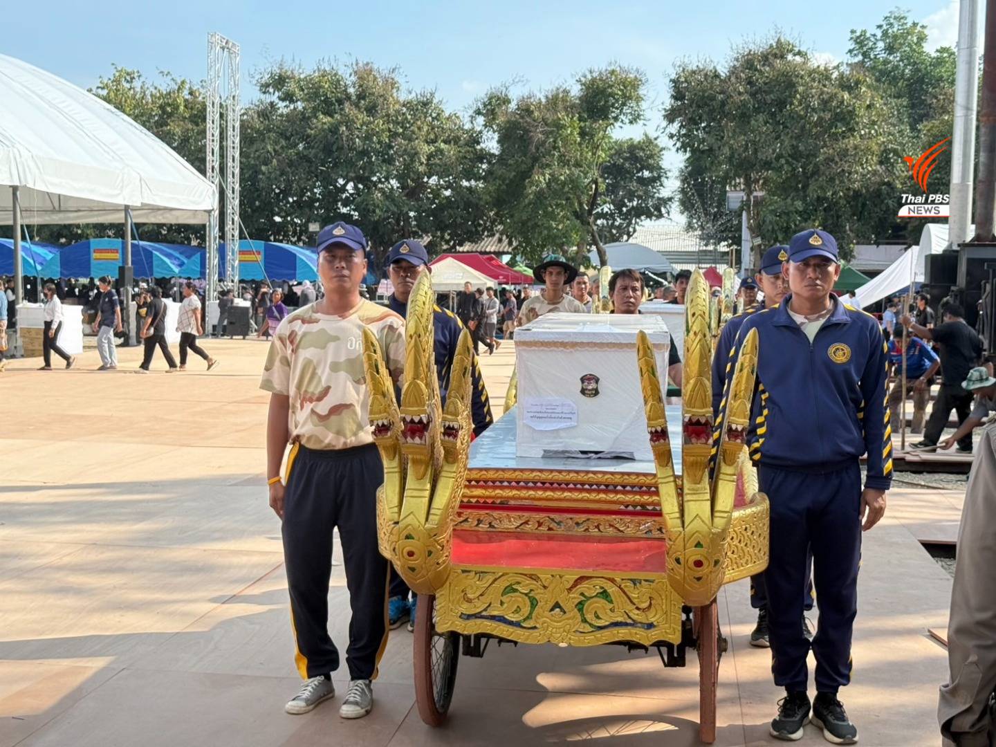 บวชหน้าไฟ 36 รูปพิธีพระราชทานเพลิง 23 ครู-นร.รถบัสไฟไหม้ 