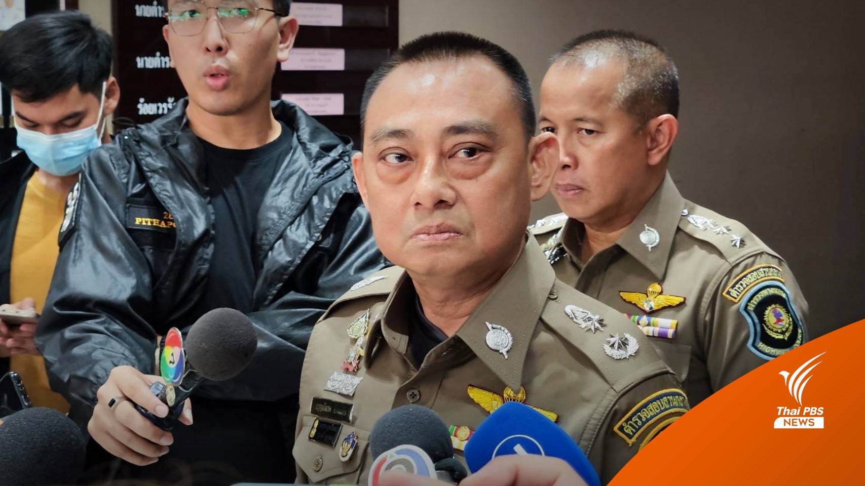 "พล.ต.ต.จรูญเกียรติ " สั่งยุบชุดเฉพาะกิจ ตร.ทล. เซ่นส่วยสติกเกอร์รถบรรทุก