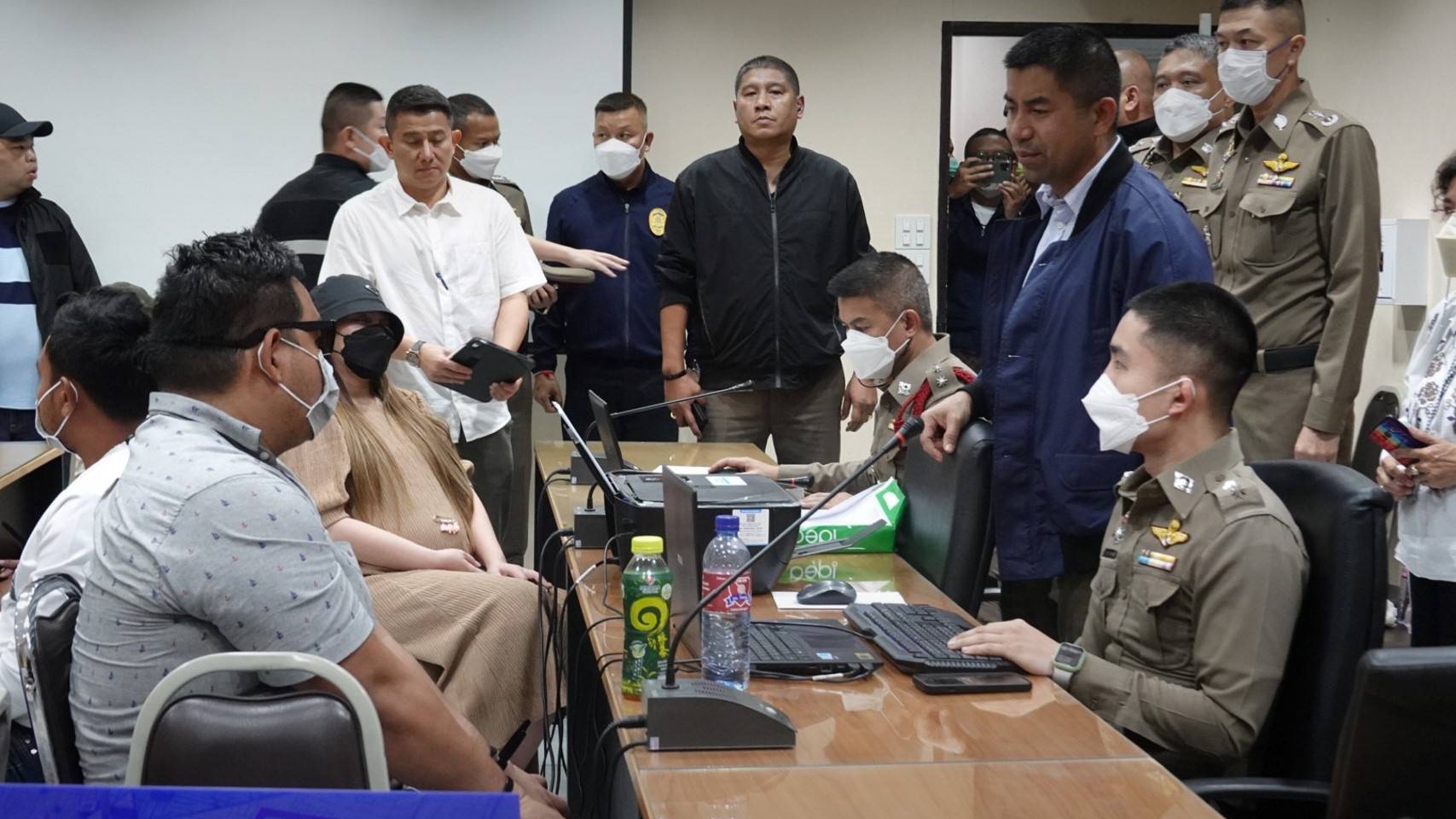 ออกหมายจับแก๊งเว็บพนันอุ้มรีดทรัพย์ ขยายผล จนท.ค้นข้อมูลทะเบียนราษฎร์