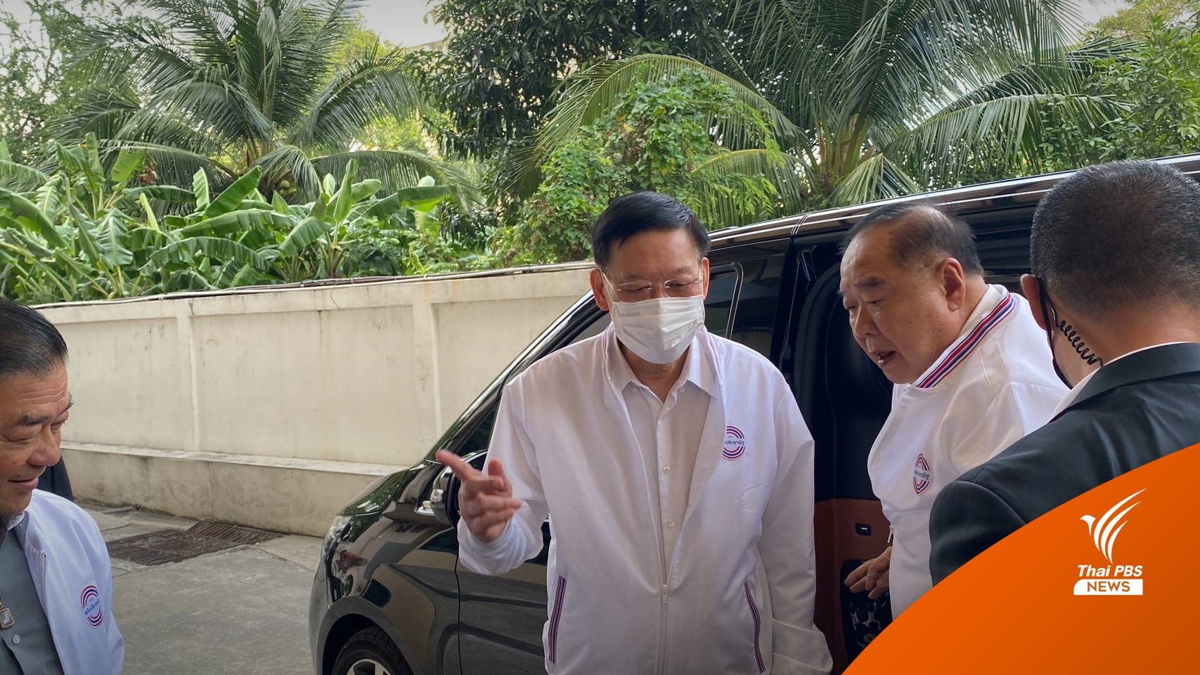 "ประวิตร" บ่นสื่อ "ถามอยู่นั่นแหละ" ยืนยันไม่มีกำหนดการลงพื้นที่ชุมพร