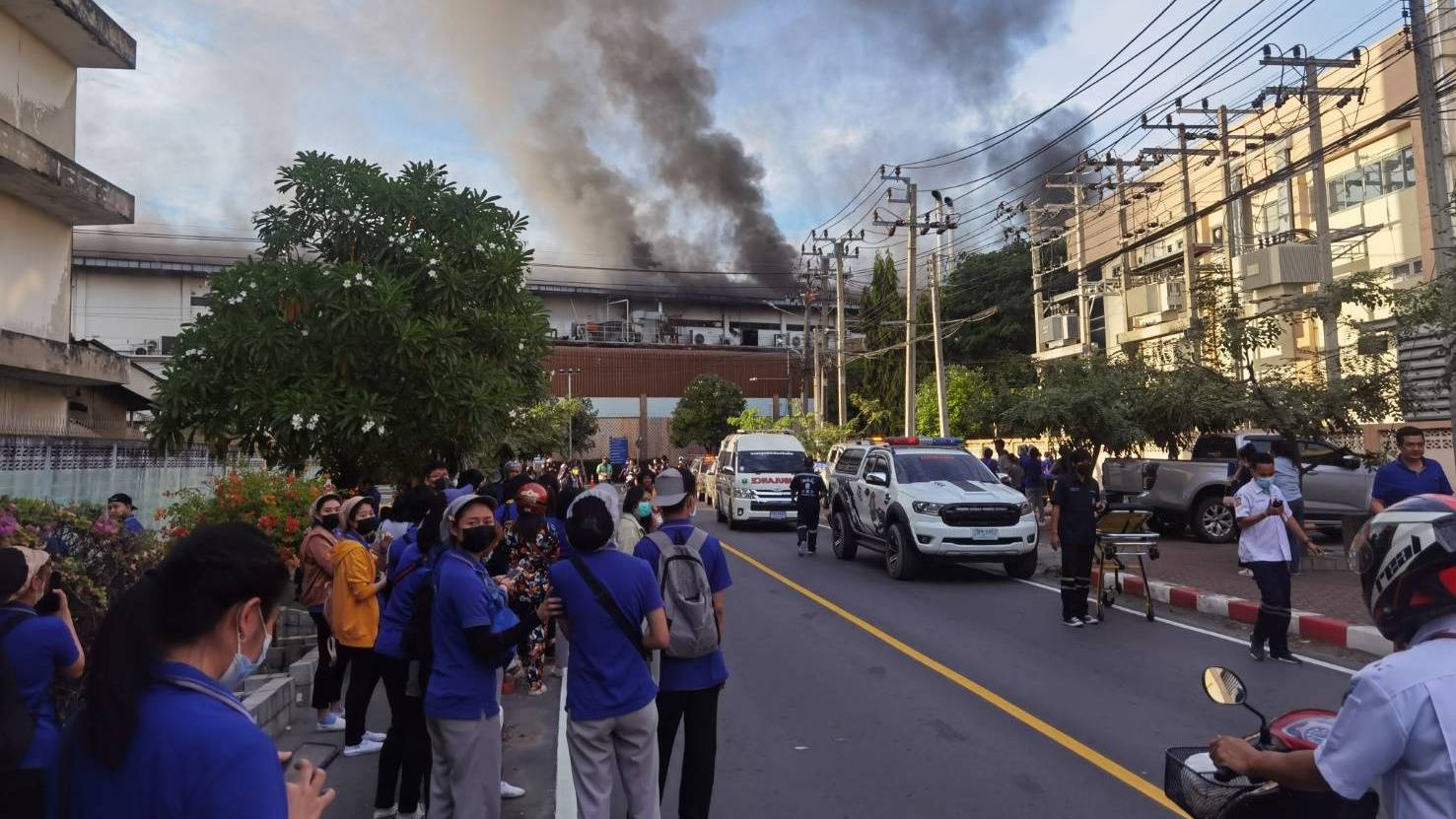 ไฟไหม้โรงงานผลิตชิ้นส่วนอิเล็กทรอนิกส์ นิคมบางชัน