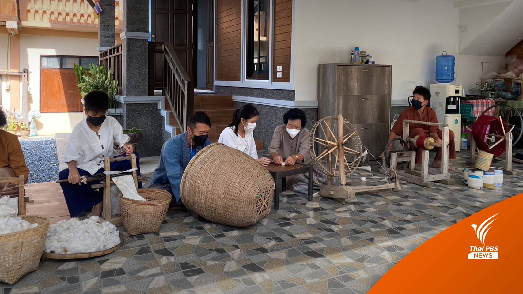 "ผ้าฝ้ายทอมือ" สร้างอาชีพ-รายได้ให้ชุมชน จ.ลำพูน