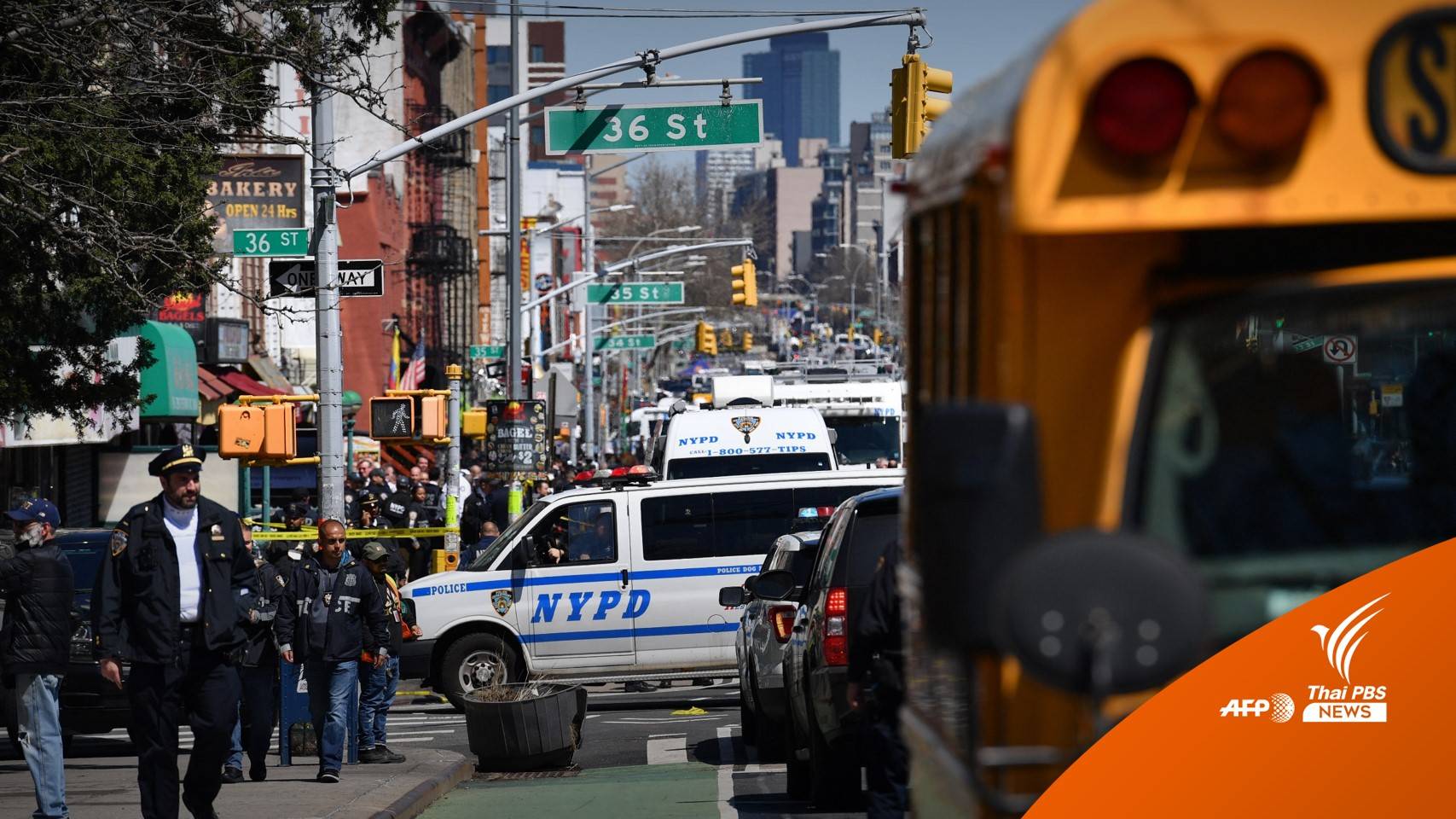 ตำรวจนิวยอร์ก เร่งตามมือกราดยิงในรถไฟใต้ดิน เจ็บ 17 คน 