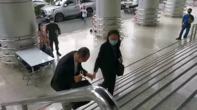 ให้ประกัน "อัญชะลี ไพรีรัก" คดีพันธมิตรบุก NBT ปี 51