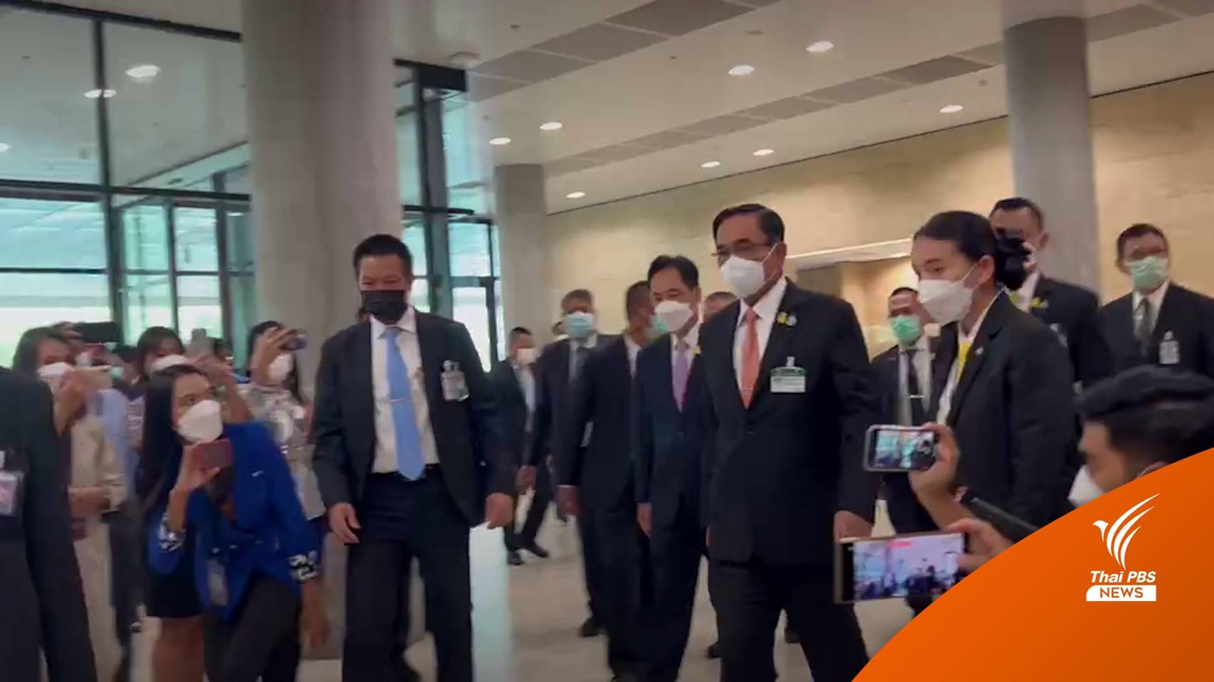 นายกฯปฏิเสธตอบสื่อทุกคำถาม ก่อนร่วมถกงบฯปี 66 วันที่ 2