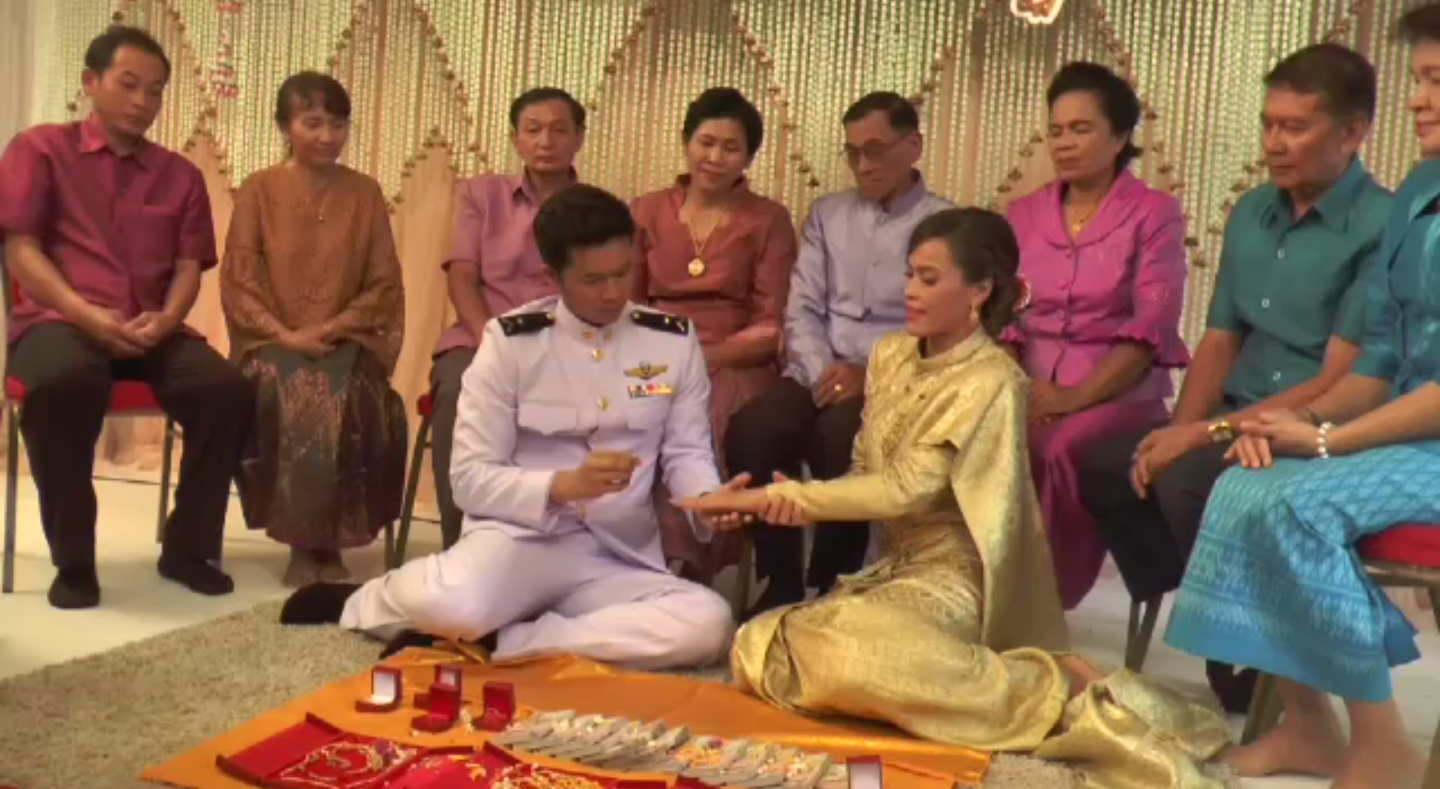 "กัปตันกิ๊ฟ" วิวาห์ชื่นมื่นกับหนุ่มดีกรีอดีตนักวอลเลย์บอลทีมชาติไทย