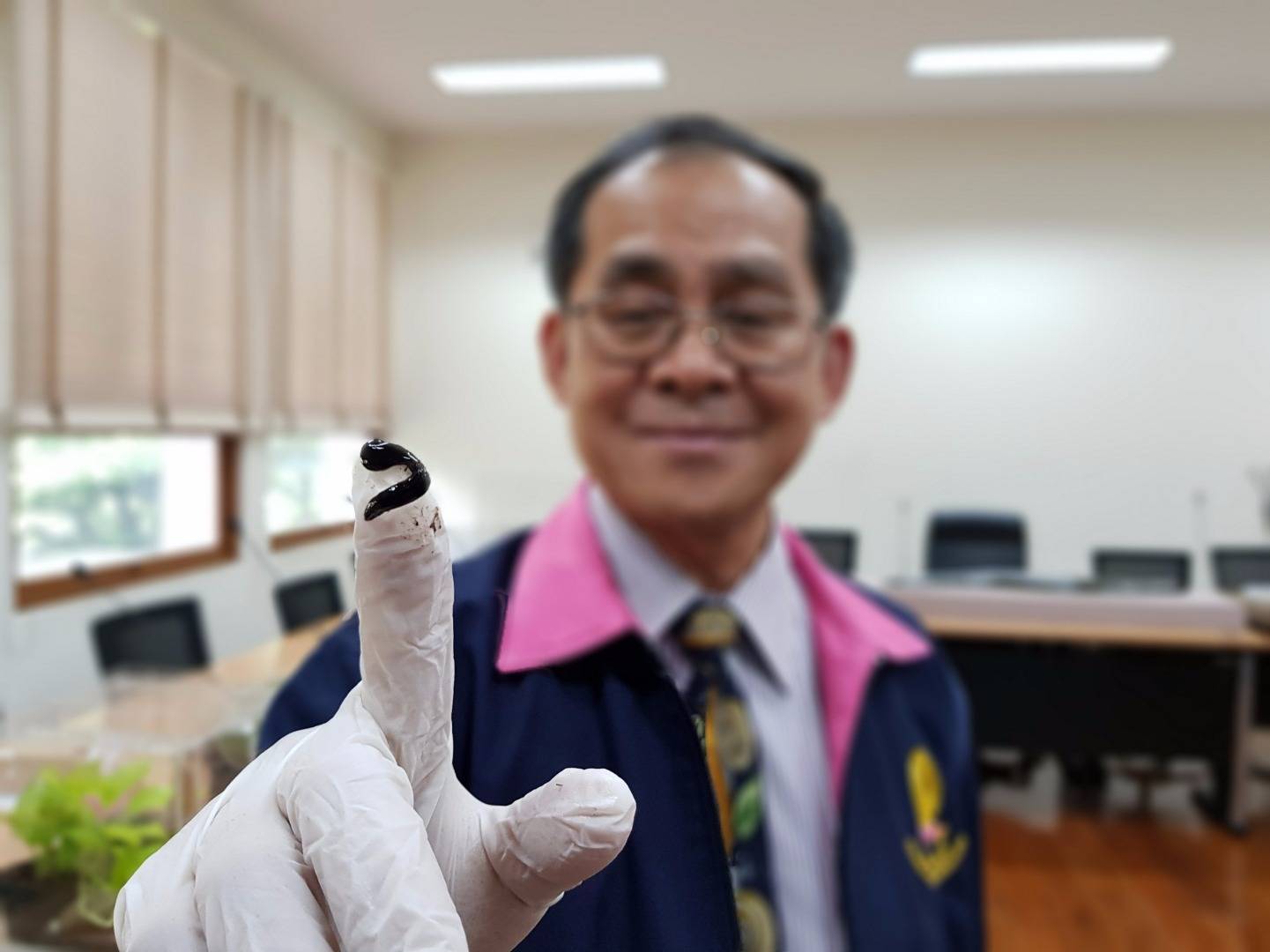 นักวิจัย เผยพฤติกรรม "หนอนตัวแบนนิวกินี" ต้องรวมฝูงกินเหยื่อ