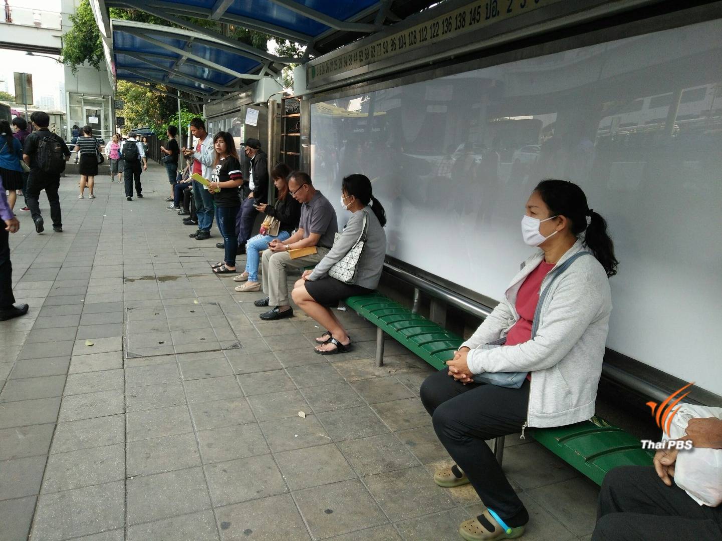 เตือนคนกรุง ฝุ่น PM 2.5 เกินมาตรฐาน นาน 5 วัน