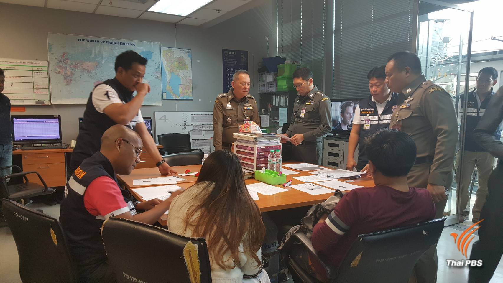 ตม.สุวรรณภูมิ รวบสองผัวเมียลวงแรงงาน