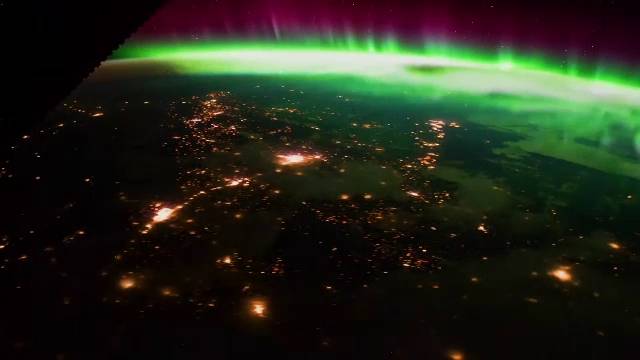 สถานีอวกาศนานาชาติ โชว์ความงาม "แสงเหนือ"