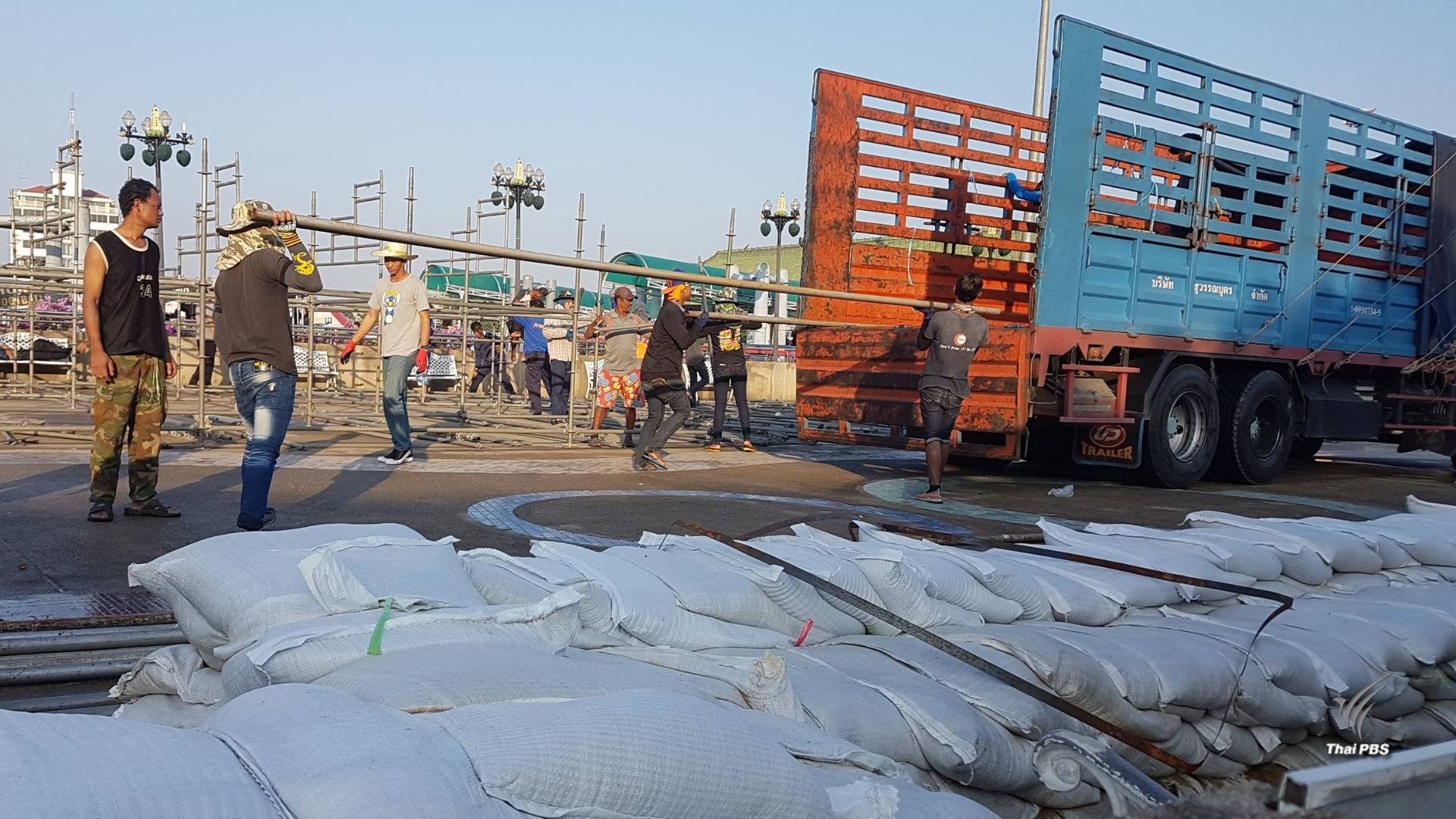 เทศบาลนครนนทบุรี ยกเลิกจัดงาน "ลอยกระทง" เฝ้าระวังน้ำท่วม