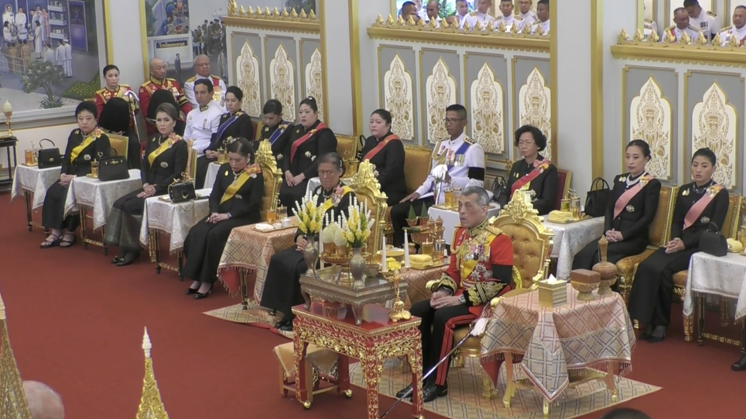 "สมเด็จพระเจ้าอยู่หัว" เสด็จฯ พระราชพิธีถวายพระเพลิงพระบรมศพ ในหลวง รัชกาลที่ 9