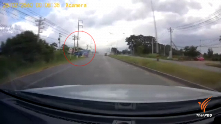 “วินาที”รถบัสทัศนศึกษาคว่ำนักเรียนเสียชีวิต 1 คน