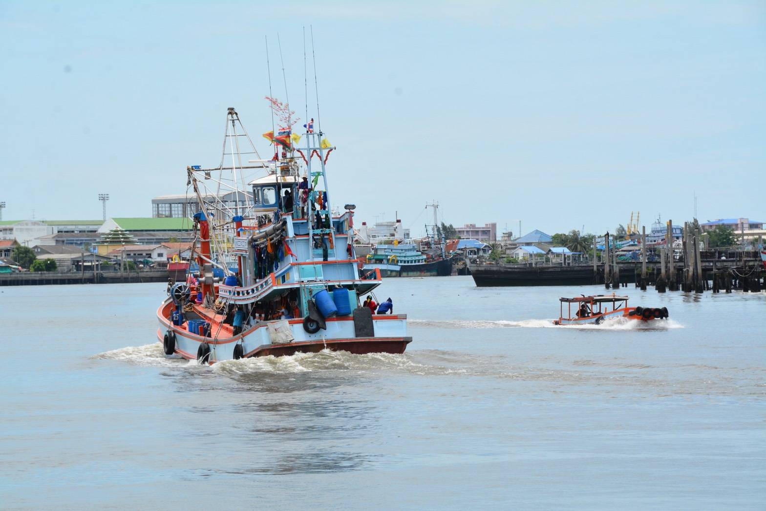 ขานรับ "ปรับเงินเดือนขั้นต่ำ"แรงงานประมง 12,000 บาท