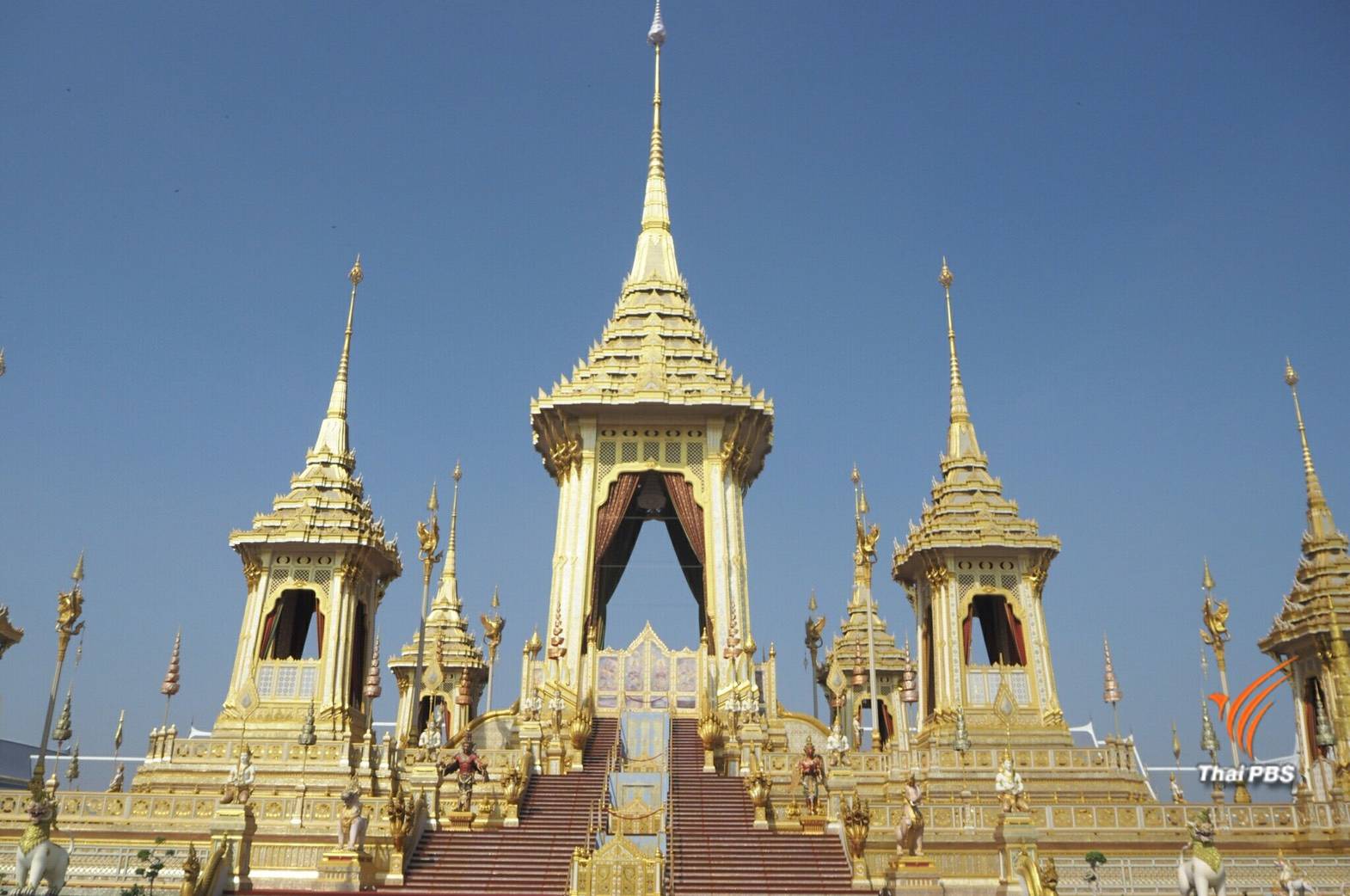 รอผลพิจารณาขยายเวลาชมนิทรรศการพระเมรุมาศ รัชกาลที่ 9