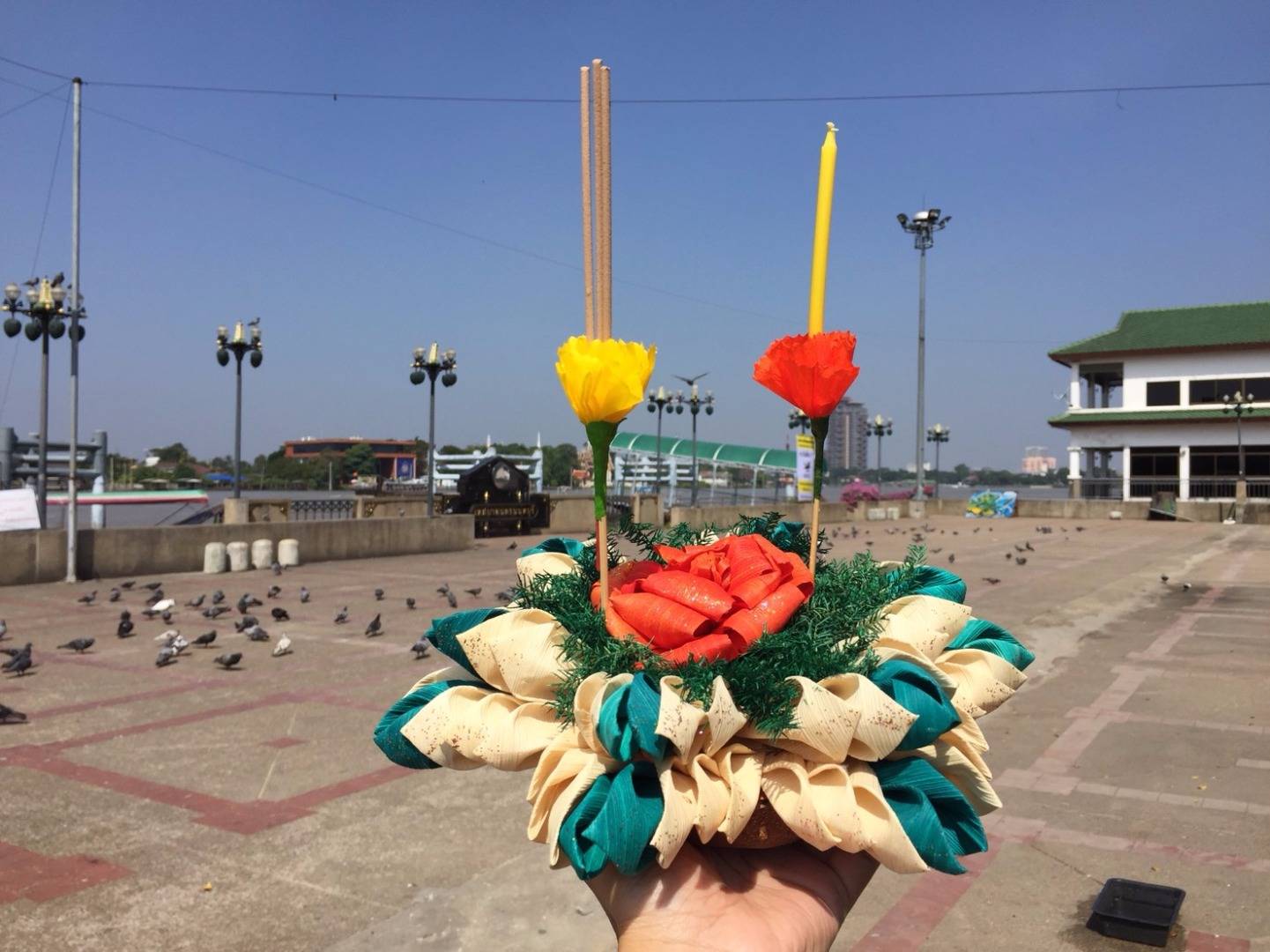 4 สถานที่ "ลอยกระทง" ทดแทนท่าน้ำนนท์