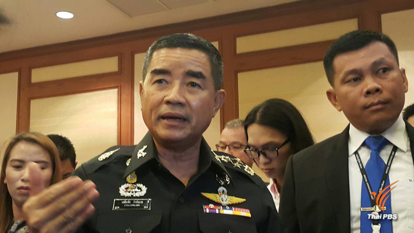 ผบ.ทบ.ยืนยันให้ ปชช.เข้าชมพระเมรุมาศอย่างเท่าเทียม