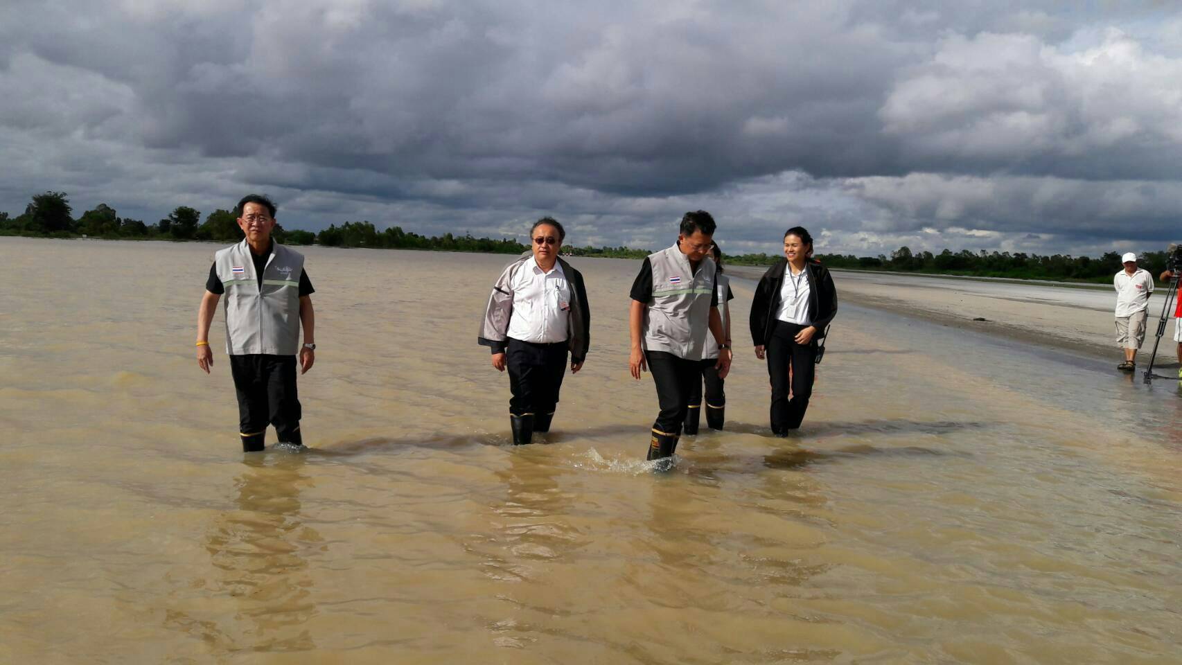 ปิดสนามบินสกลนคร ถึง 31 ก.ค.นี้ แก้น้ำท่วม