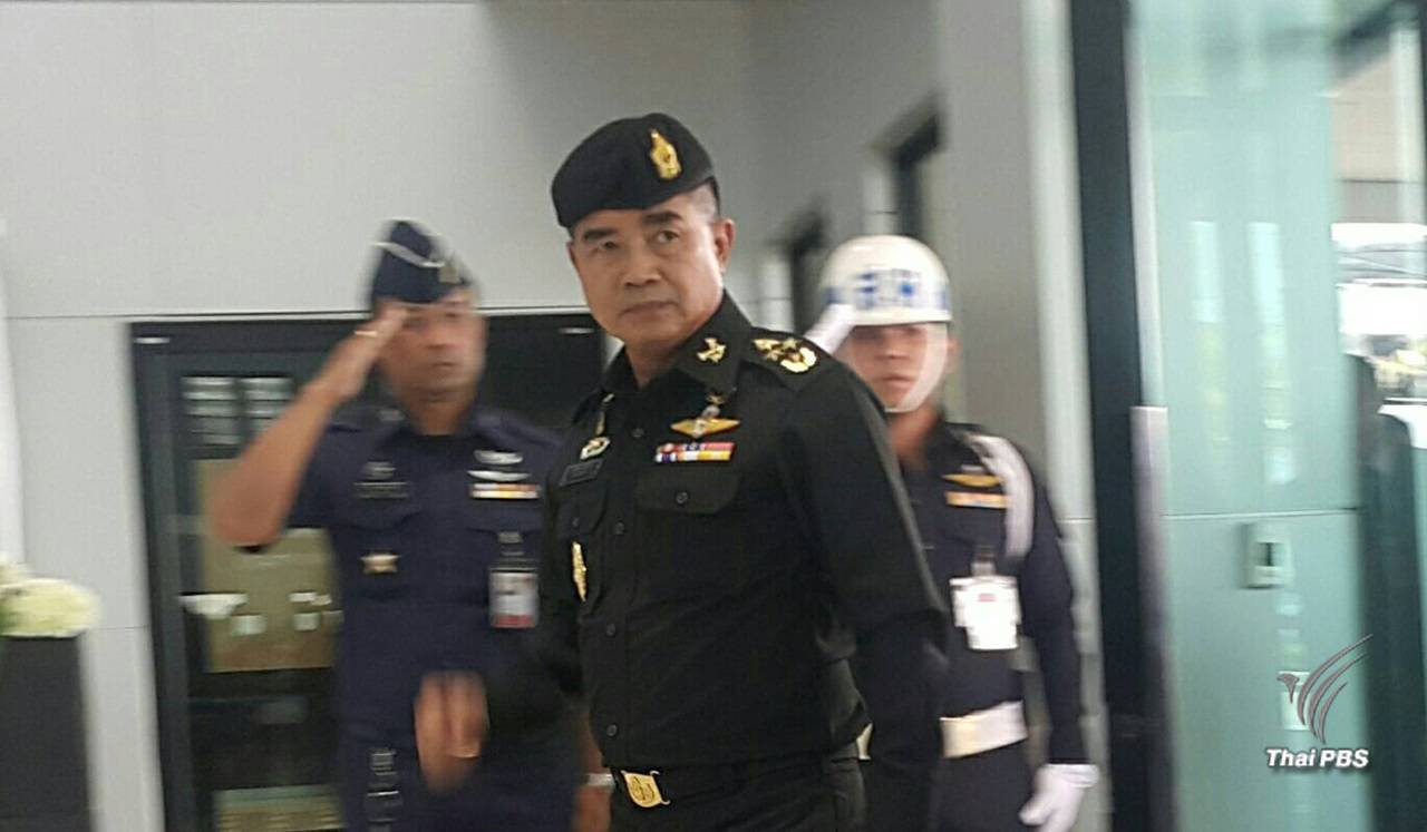 ผบ.ทบ.ลงพื้นที่ประเมินน้ำท่วมภาคอีสาน