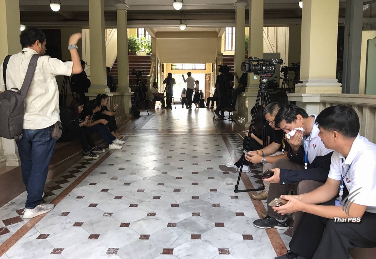 จับตาผลสอบ "ศิริราช" ลงดาบ นศ.แพทย์ ฆ่าสุนัขหวังเงินประกัน