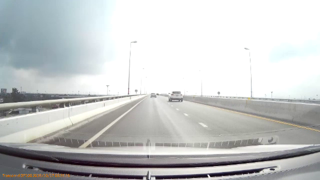 ซูเปอร์โพล พบ ปชช.เห็นด้วย ติดกล้องหน้ารถช่วยลดอุบัติเหตุ