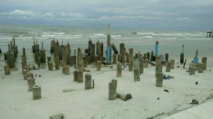 ร้านอาหาร "แสงไทยซีฟู้ด-ชาวเล" ยอมรื้อถอนอาคารในคดีบุกรุกริมหาดหัวหิน